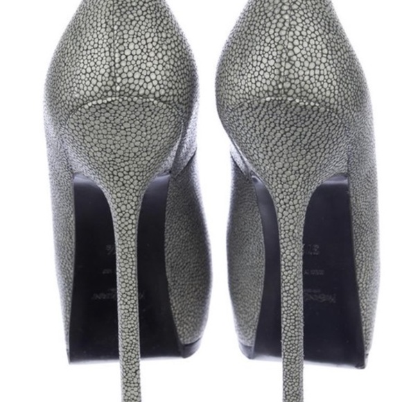 Saint Laurent Grey Tribute Two Pumps - Picture 4 of 7